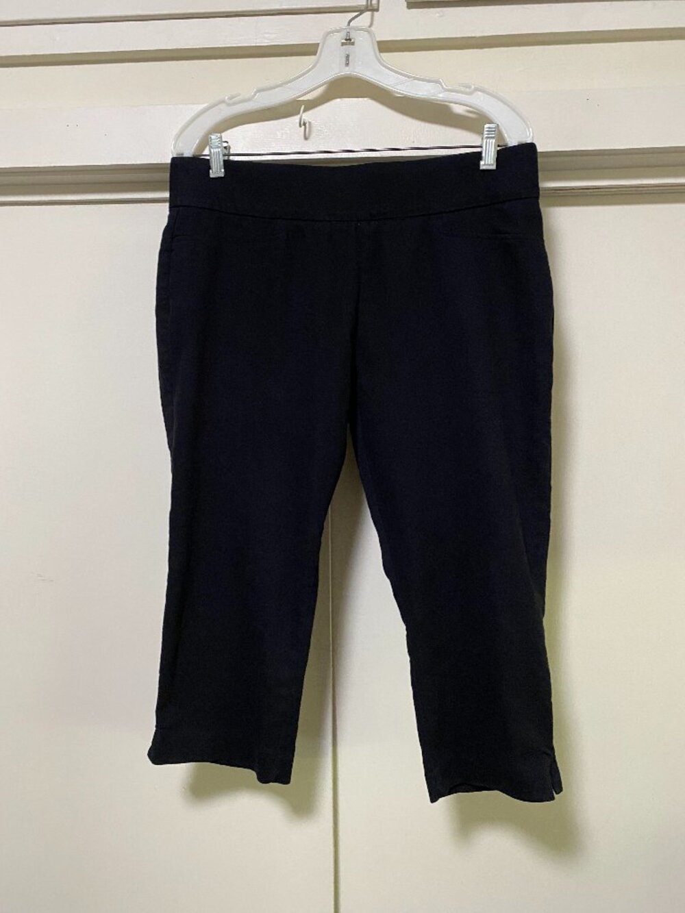 St. John's Bay, black pull-on capris, size 12P